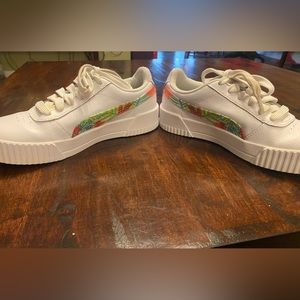 Womens puma sneakers